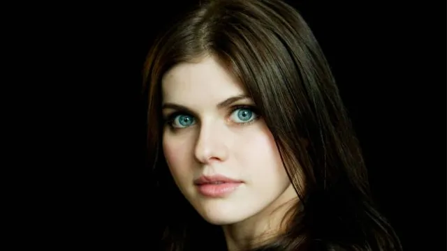 Alexandra Anna Daddario Net Worth, Wiki, Age, Height And More