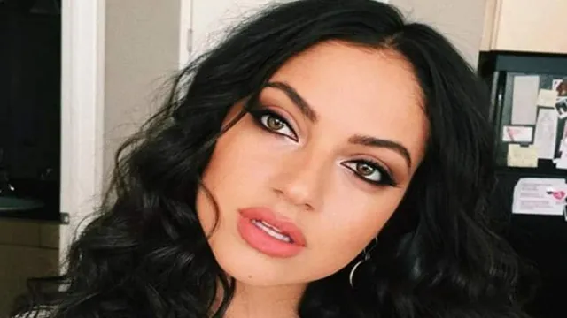 Inanna Sarkis Net Worth, Age, Height, Bio, Weight