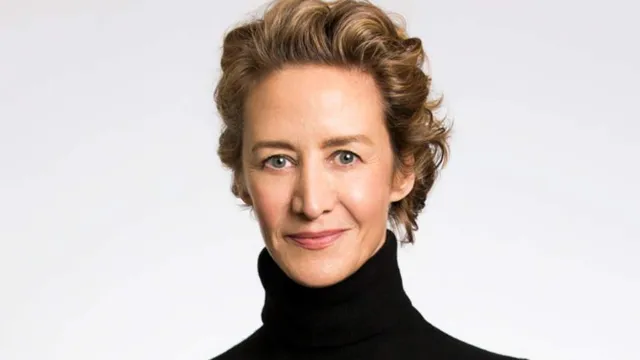 Janet Mcteer Net Worth, Age, Height, Bio, Weight