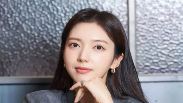 Kim Ok-Vin Net Worth, Wiki, Age, Height And More