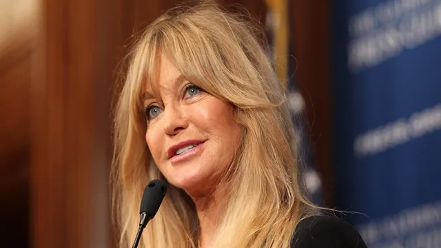 Goldie Jeanne Hawn Net Worth, Wiki, Age, Height And More