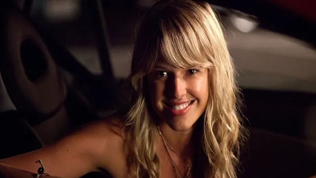 Sarah Wright Age, Net Worth, Height, Bio And More